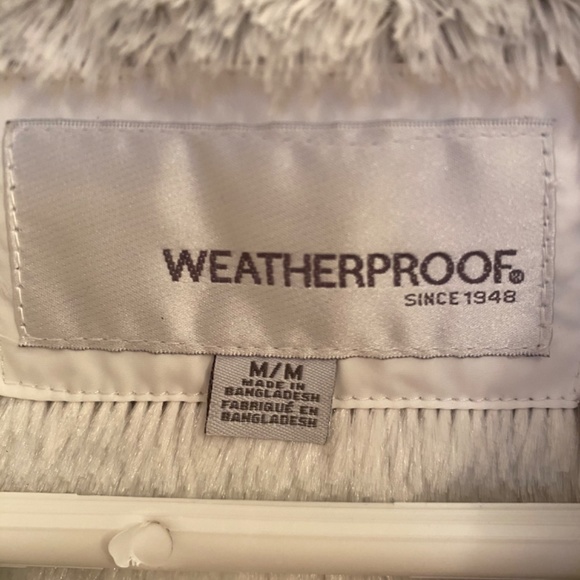 Winter White  Vest - Picture 3 of 3